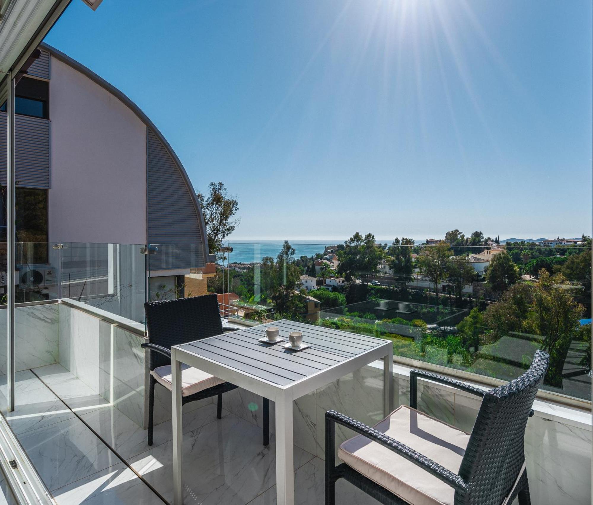 Private Luxurious Hillside Villa With Pool & Sea Views For 8 To 10 Ppl Fuengirola Exterior foto