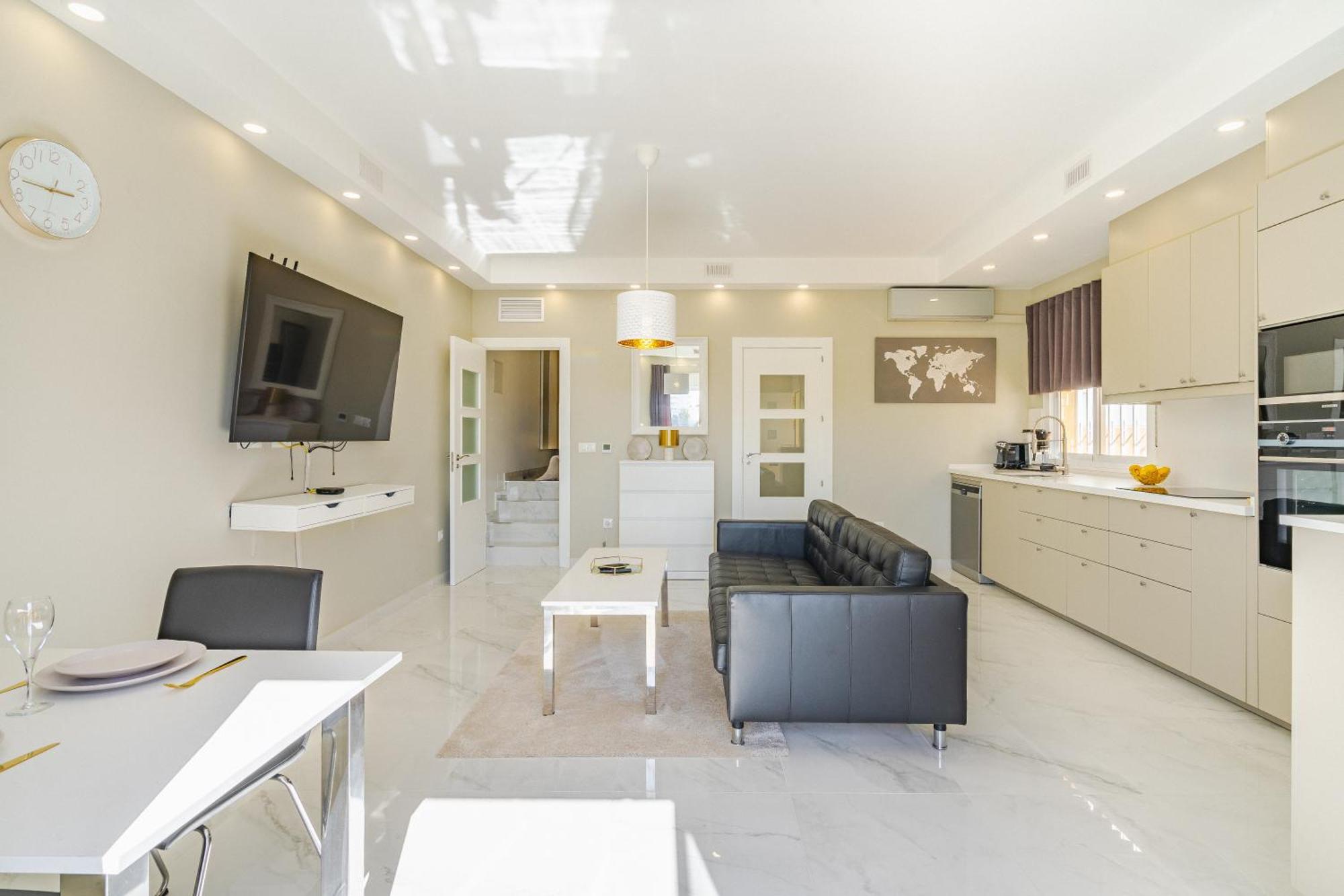 Private Luxurious Hillside Villa With Pool & Sea Views For 8 To 10 Ppl Fuengirola Exterior foto